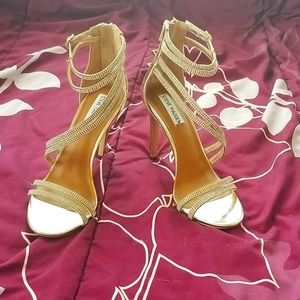 Steve Madden gold heels